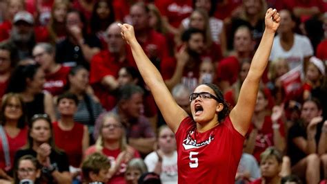 No 2 Nebraska Volleyball Grabs Season Opening Win Over No 9 Kentucky