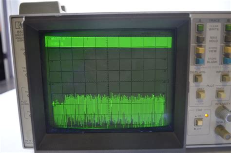 AGILENT HP 8559A 21 GHz SPECTRUM ANALYZER W 853A MAINFRAME LOOK