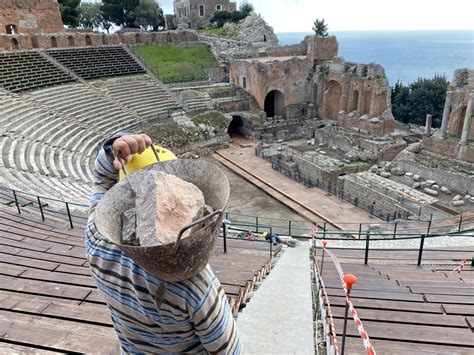 Teatro Di Taormina Restauro Gradinate