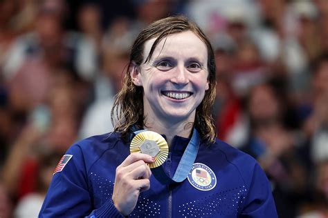 How Katie Ledecky Us Olympian Manages Her Pots Diagnosis Nbc Insider