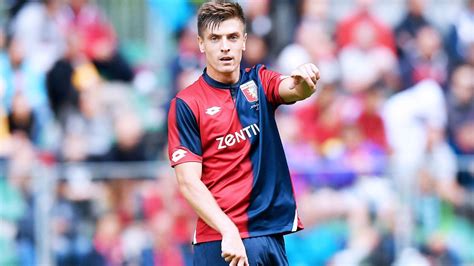 Der Wunderst Rmer Des Fc Genua Das Ist Krzysztof Piatek