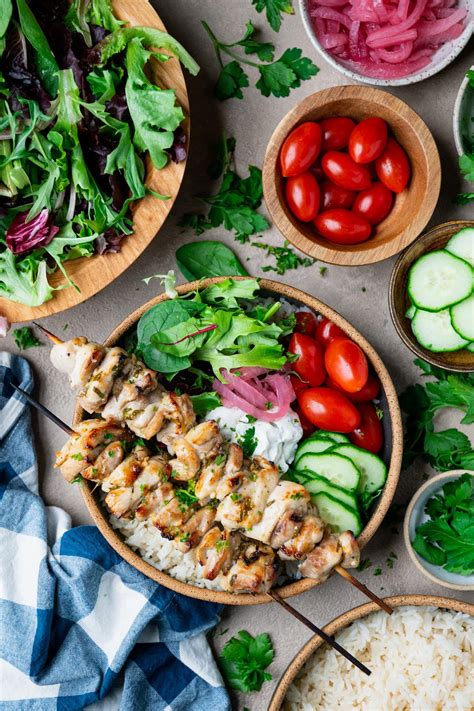 Lemon Garlic Chicken | RecipeLion.com