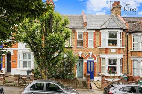 Newbury Road Chingford E4 3 Bedroom Terraced House For Sale