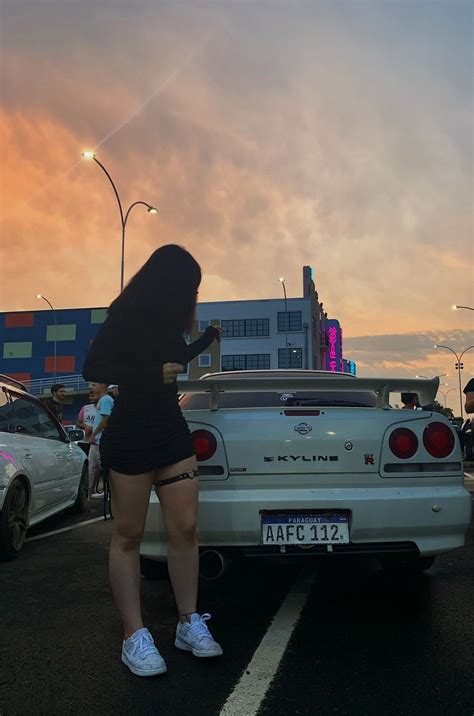 N4milol VSCO Jdm Girls Black Hair Kpop R34 Skyline Car Poses