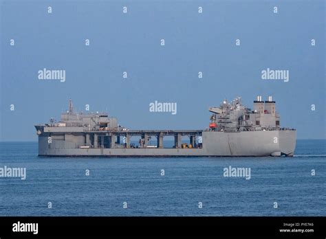 181022 N Ux013 1004 Strait Of Hormuz Oct 22 2018 The Expeditionary