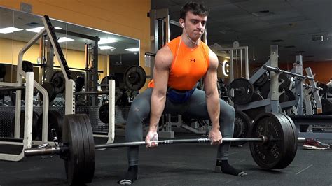 Sumo Deadlift 405 lbs x 23 Reps - YouTube