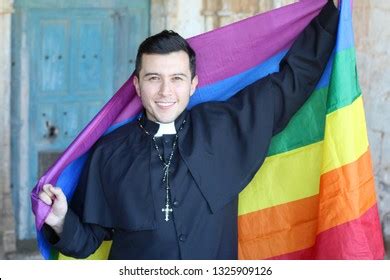 166 imágenes de Gay priests Imágenes fotos y vectores de stock