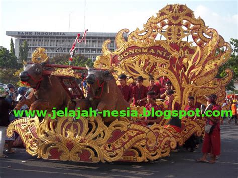 Hiasan Mobil Karnaval Homecare24