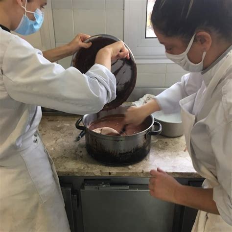 Les bouffons de la cuisine sont de retour à Jacques de Romas Lycée