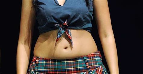 Glamorous Girls Hot Actress Hamsa Nandini Navel Show Images