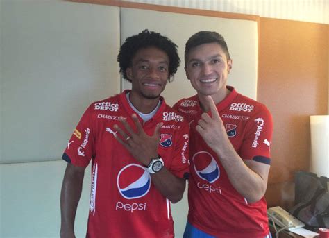 Foto De Juan Guillermo Cuadrado Pone A So Ar A Los Hinchas Del Medell N