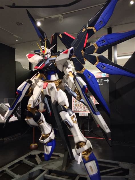 Mobile Suit Gundam Museum at Gundam Front Tokyo