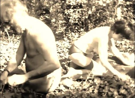 RETRO SEX IN THE WOODS Girls Squirting And OnlyFans Porn Videos