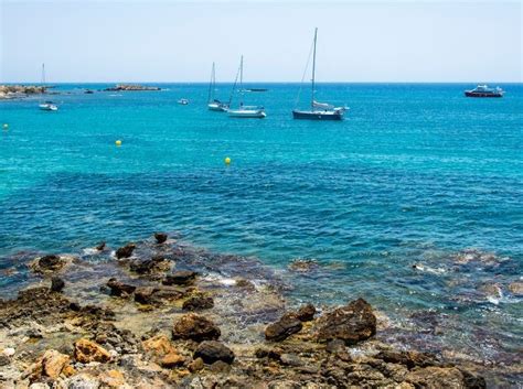 Excursión en barco a Tabarca con salida desde Campello y Alicante