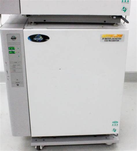 Nuaire Dual Stack Autoflow C Water Jacketed Incubator Model Nu