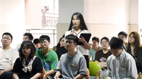 新华社贵州频道：贵州大学：对同学们反映的问题 做到件件有着落、事事有回音