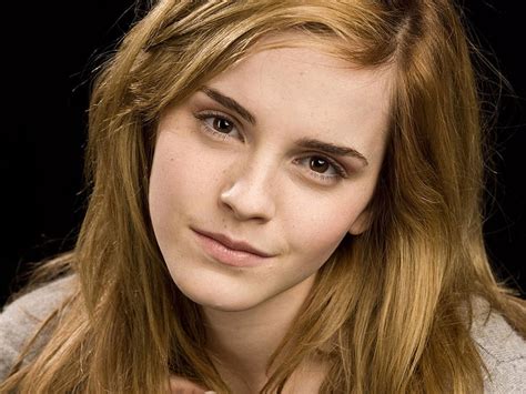 Emma Watson Aktris Emma Watson Selebriti Wallpaper Hd Wallpaperbetter