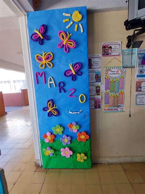 Mariposas Letras Y Flores Con Credencial Corrugado Door Decorations