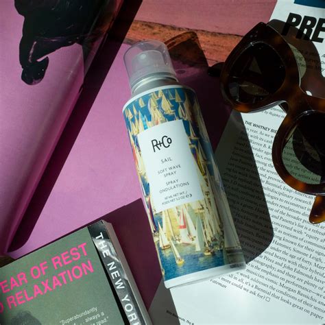 SAIL Soft Wave Spray – R+Co