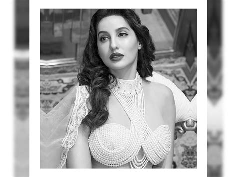 Nora Fatehi Slays In Bold Pearl Dress Photos Goes Viral Nora Fatehi