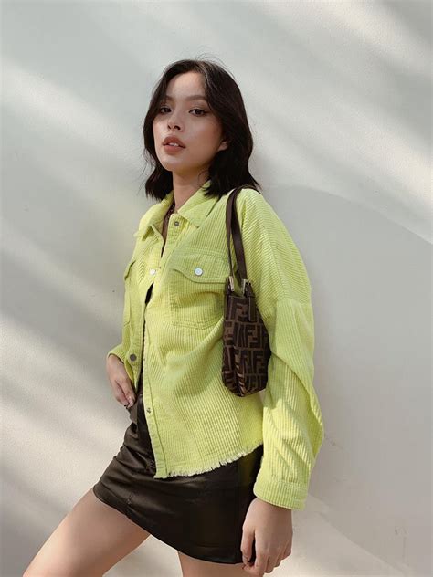 Tích cực khoe ảnh hồi bé dàn hot girl này khẳng định điều Gen đẹp