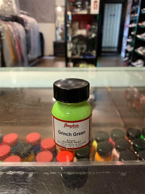 Angelus Grinch Green Acrylic Leather Paint 1 FL OZ | Jwong Boutique