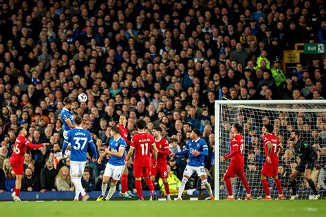 Liverpool Cae Ante El Everton Y Se Despide De La Premier League