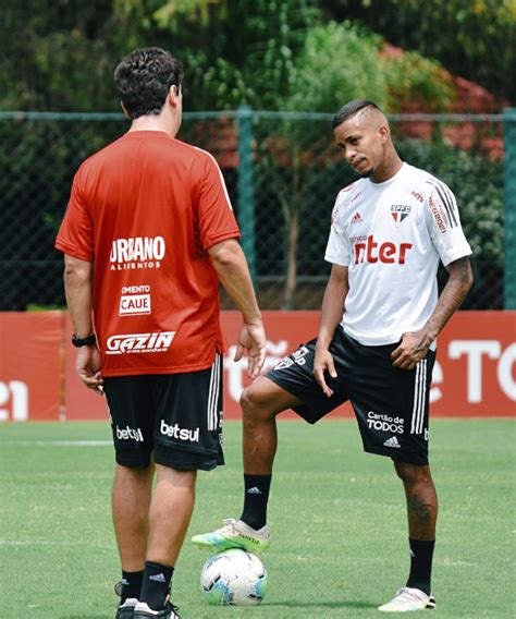 Sem Luciano São Paulo encerra preparação para duelo o Athletico PR