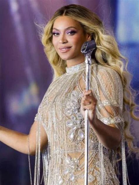 Beyoncé ascends to the top of Billboard s country music chart becoming