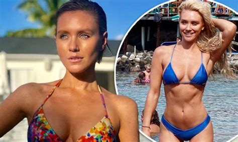 Hot Sexy Hannah Whelan Bikini Pics