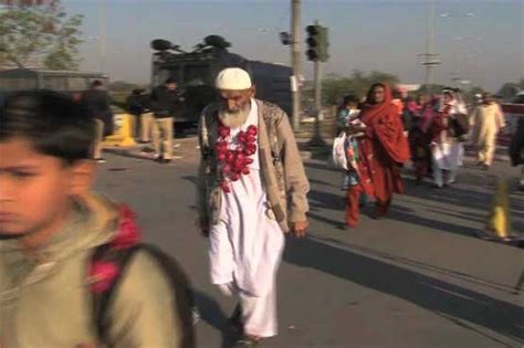 Cancellation Of Pia Flights Leaves Umrah Pilgrims Vulnerable