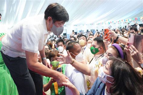 Marcos Vows To Improve Ph Nurses Work Conditions Journalnews