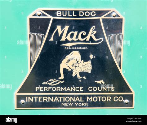 Mack logo - Exterior, Cab, Accessories and Detailing - BigMackTrucks.com