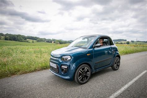 Pyrénées Atlantiques le boom de la voiture sans permis chez les