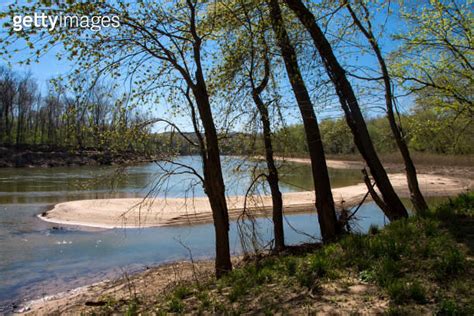 Castlewood Sp River Scene Trail Meramec River Sand Bar Through