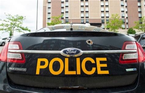 Boy 16 Swung Machete At Toronto Police Officer During Arrest Siu Investigating Rtoronto