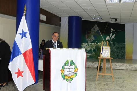 Upinforma Universidad De Panam Celebra Pasarela De Publicaciones