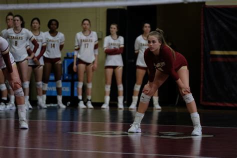 Volleyball Drops Regular Season Finale To Notre Dame The Heights