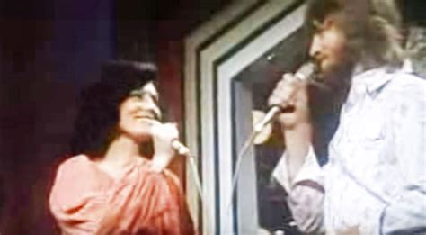 Loretta Lynn And Son Ernest Ray Harmonize In Touching Duet Of Mama S Sugar