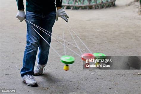 Chinese Yoyo Photos And Premium High Res Pictures Getty Images