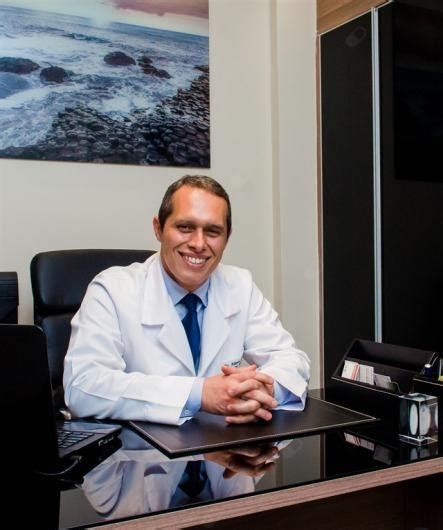 Dr Flavio Dos Reis A Cajaraville Opini Es Oncologista Cirurgi O