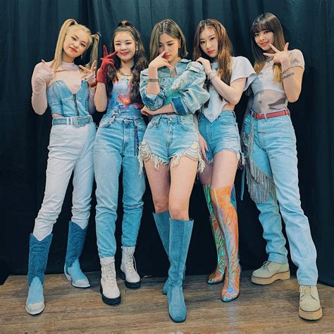 BXH 30 nhóm nhạc nữ Kpop hot nhất hiện nay BLACKPINK thứ hạng không bất ngờ bằng loạt đối thủ