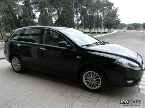 Fiat Croma Multijet V Dynamic Cv Dpf Flower Car Photo