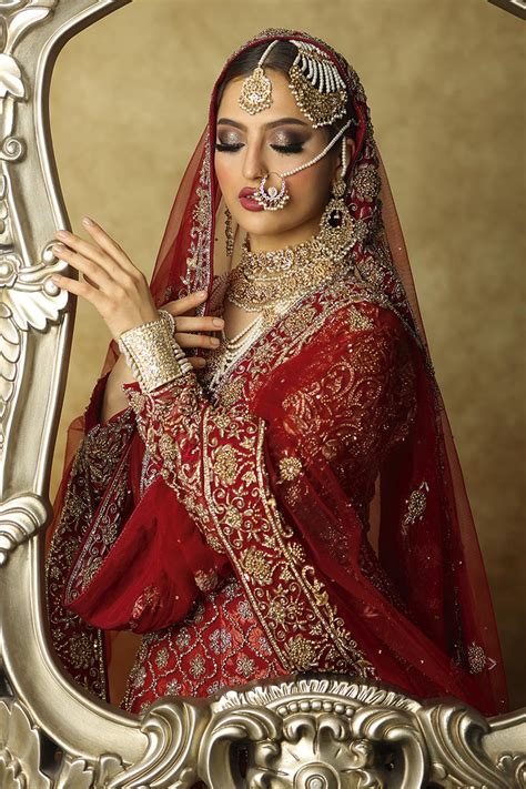Asiana Makeup | Saubhaya Makeup