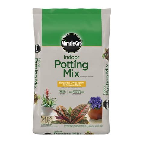 Miracle Gro Indoor Potting Mix 16 Qt Blended For A Wide Variety Of