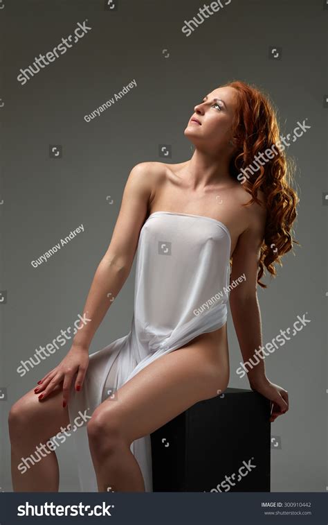 Sexy Redhaired Girl Posing Nude Light Stock Photo 300910442 Shutterstock