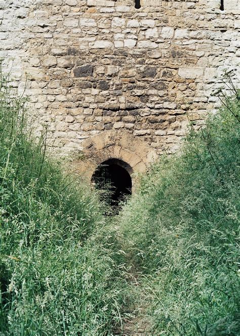 Pickering Castle Part I — For the easily distracted...