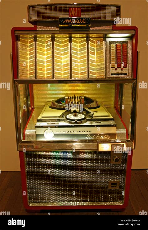 Vintage Jukebox – Telegraph