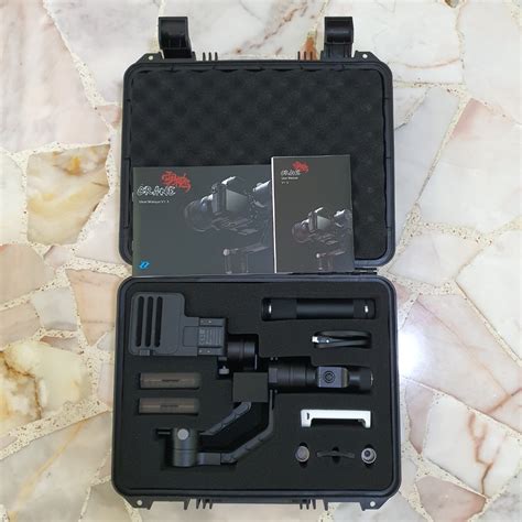 Zhiyun Crane V1, Photography, Video Cameras on Carousell