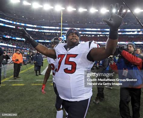 Texans Vince Wilfork Photos and Premium High Res Pictures - Getty Images